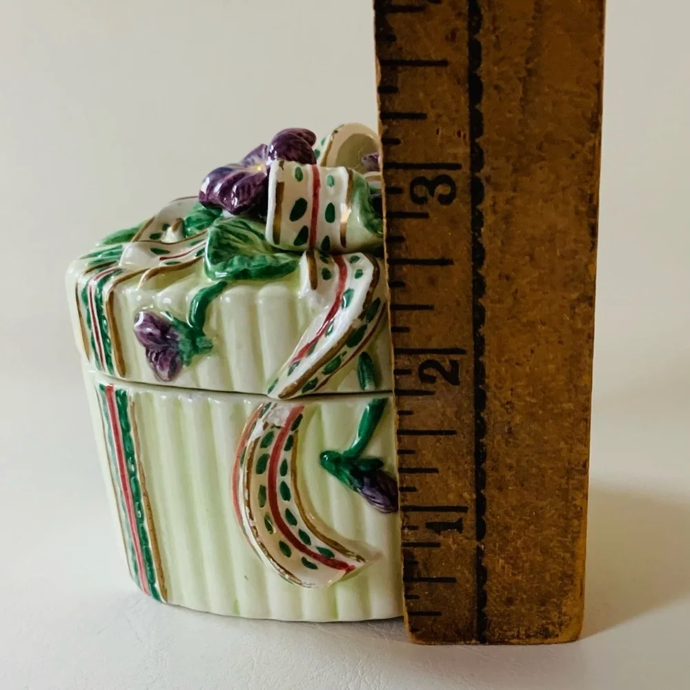 Fitz and Floyd trinket box